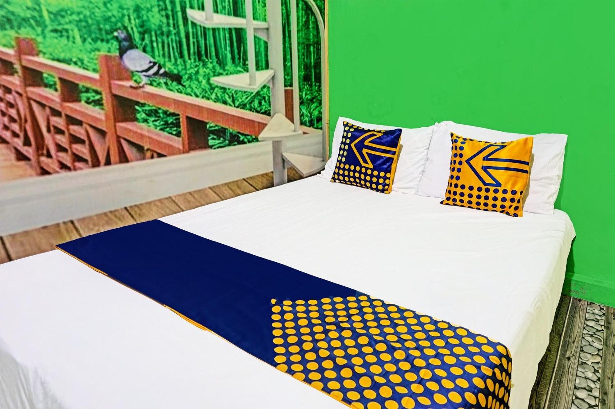 Oyo 91697 Nyaman Homestay Syariah Pare Exterior foto